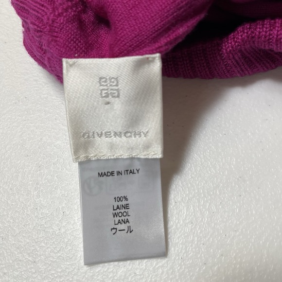 Givenchy Womens Ribbed Embroidered Wool Logo Beanie Hat  display picture 1